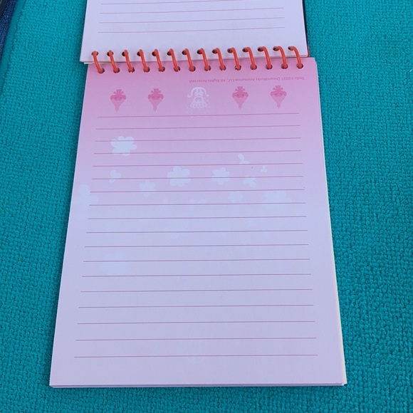 3/$20 Jumbo Trolls Journal & Jumbo Poppy Pen - Picture 4 of 12